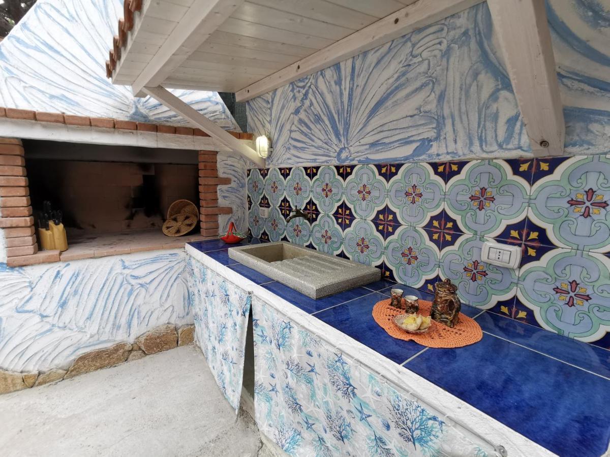 Ziu Angelinu Ad Un Passo Dal Mare Villa Porto Pino Exterior photo